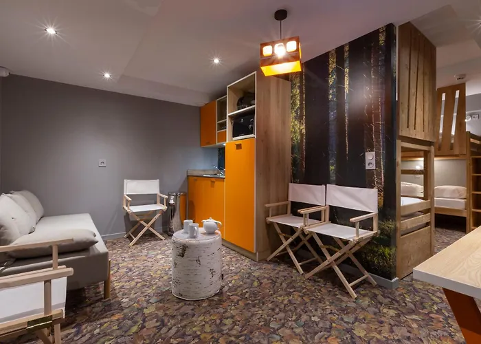 Hotel Base Camp Lodge - Bourg Saint Maurice